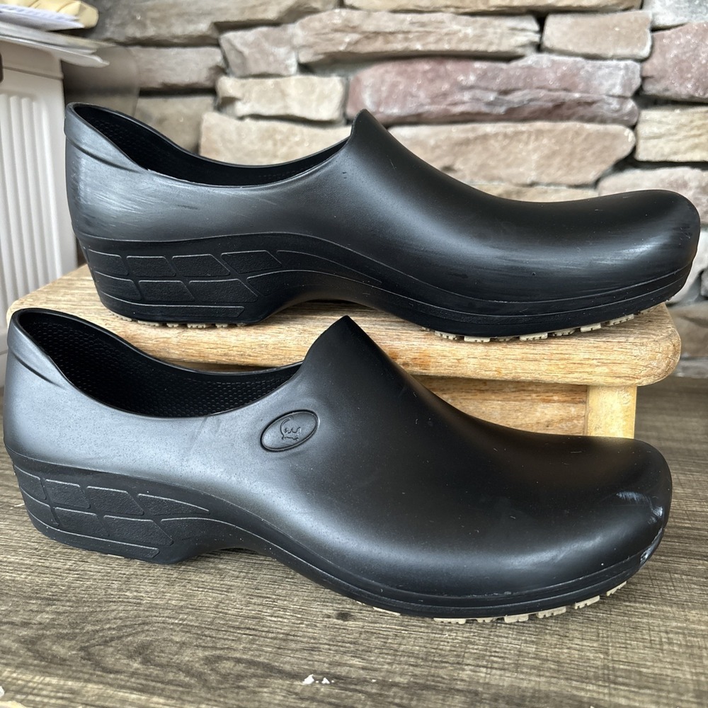 Sticky Shoes Nursing Black 10.5BWomen Chefs Kitchen Nurses Clogs Work Waterproof